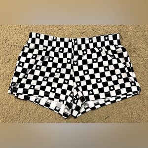 NWOT No Boundaries / NoBo Size Medium Shorts